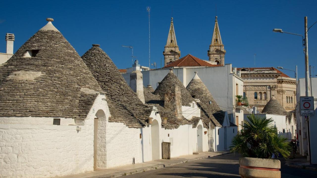 Bed and Breakfast Trullo Monte Santo 50 Альберобелло Екстер'єр фото