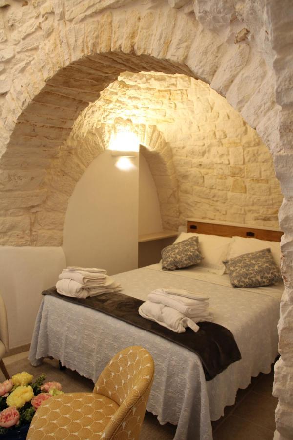 Bed and Breakfast Trullo Monte Santo 50 Альберобелло Екстер'єр фото